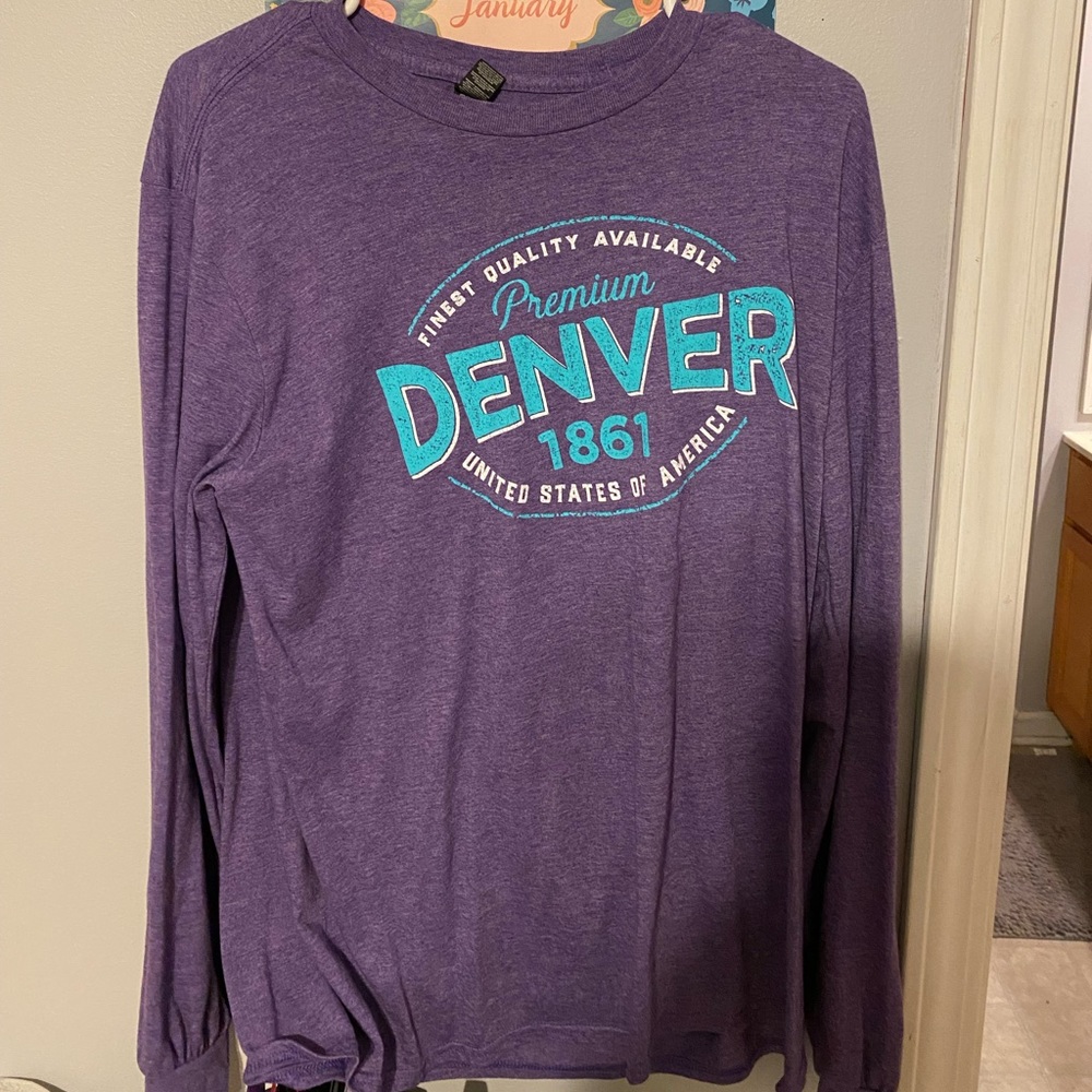 long sleeve tee